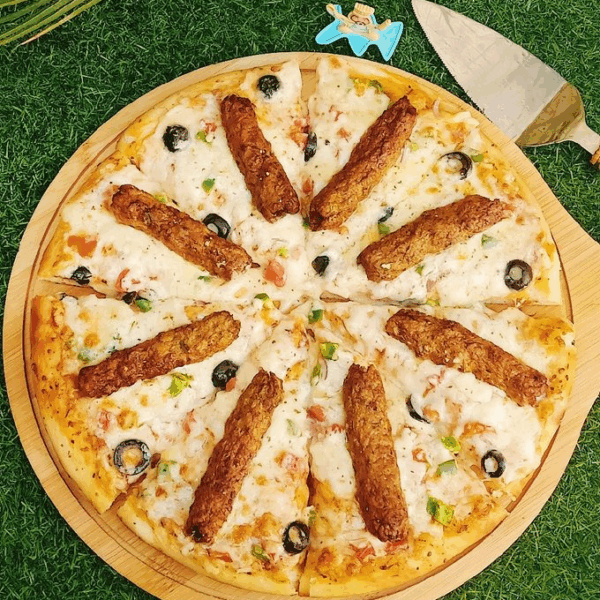 Chicken Seekh Kabab Pizza